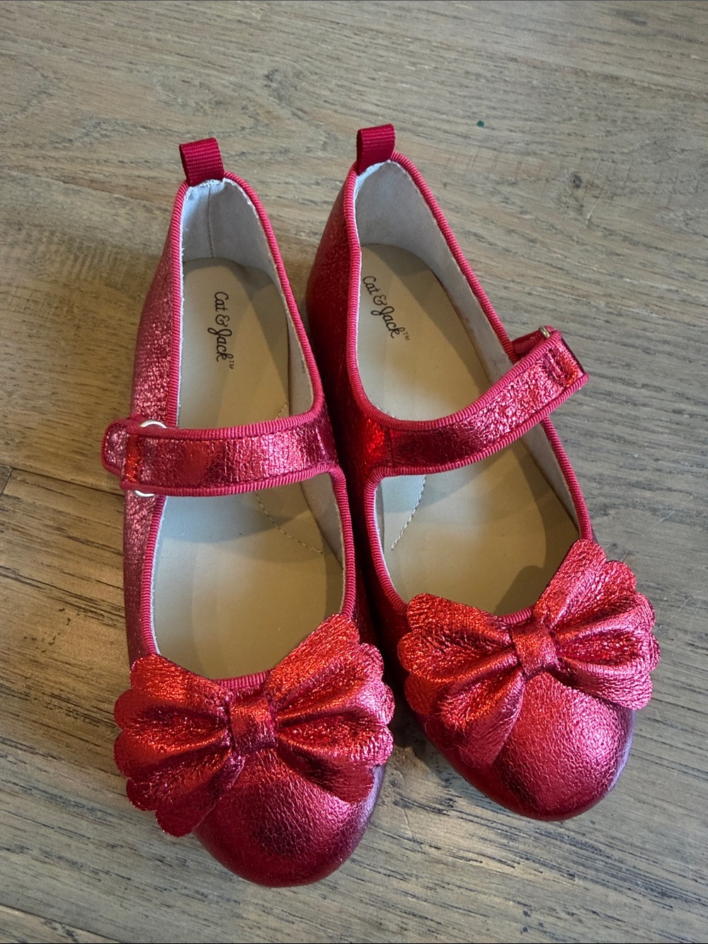 Cat & Jack Shimmery Red Bow Mary Jane Shoes Kids Size 12 - NWOT